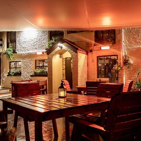 King'S Head Inn Лангенит Екстериор снимка